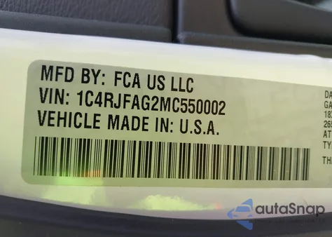 2021 Jeep Grand Cherokee Laredo X 4X4 z USA, uszkodzony, nr VIN 1C4RJFAG2MC550002